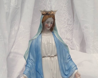 Vintage Virgin Mary , French Vintage, Religious Collectable, Virgin Mary Statue, Object Of Devotion, Christian, Shabby Decor, Christianity
