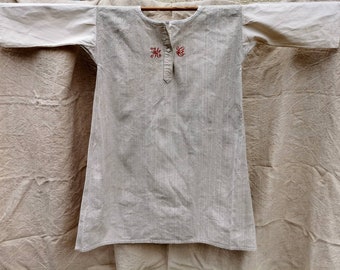 c1880  chemise, shirt, homespun, handwoven linen /chanvre, enviromentally friendly.