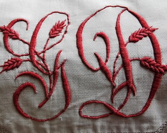 Pillows vintage, French antique boudoir,  vintage gifts, French style, antique embroideries, Monogram G. D.