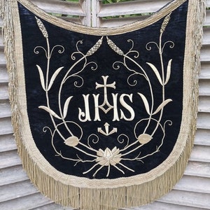 Embroideries Antique, trims, stumpwork, antique  projects , antique French silver braid, antique French bullion fringe.