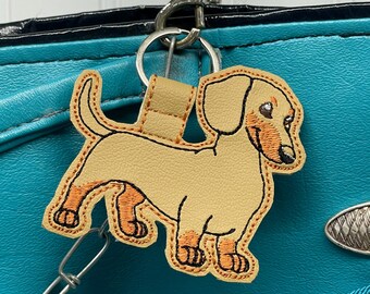 Dachshund Dog Keychain | Longhair or Shorthair Bag Charm | Weiner Dog Lover Gift | Custom Doxie Accessory in Black, Tan, or Red