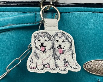 Siberian Husky Keychain Tag, Adorable Dog Mom Gift, Durable Faux Leather Key Fob for Backpacks, Purses,