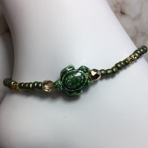 Czech Glass Crystal/Green Gold Turtle Anklet/Gold/Greem Czech Ankle Bracelet/Summer/Beach/Stretch Anklet