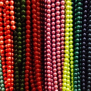 14mm Glass pearls, round, 31 beads