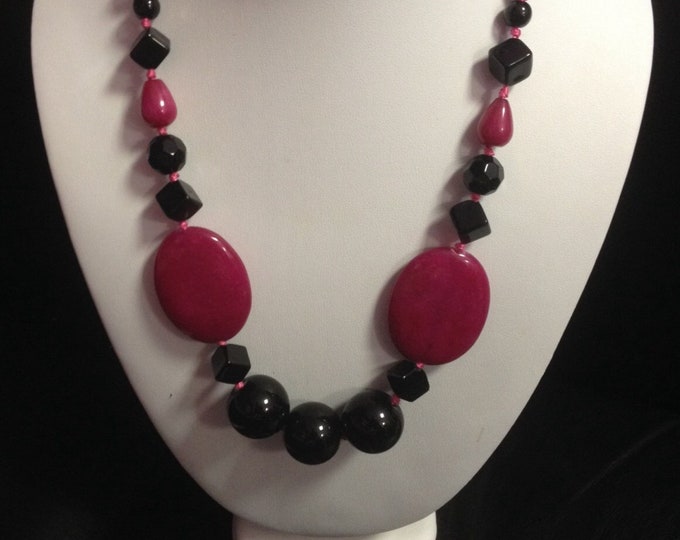 18" Black Onyx & Purple Jade Gemstone Necklace, Black Stone Beaded Necklace, Big Bold Necklace, Big Bead Necklace, Onyx stone Necklace