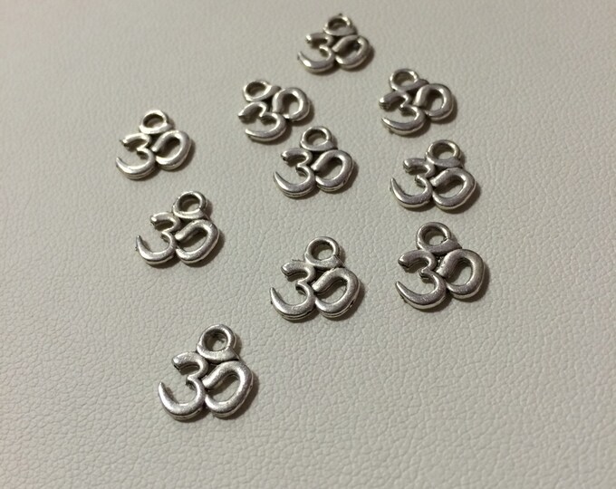 Ohm Aum Om Charm - 10 pieces, Destash, Loose, diy, supplies, charms, findings