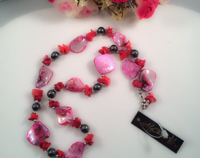Hematite Necklace, Hematite & Pink Shell Necklace, Hematite jewelry, Beach jewelry, Summer Jewelry, Pink Necklace, Boho Necklace