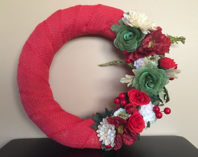 14" Red Burlap Straw Floral Wall/Door Wreath, Door decor, Winter wreath, Front door wreath, Christmas Wreath