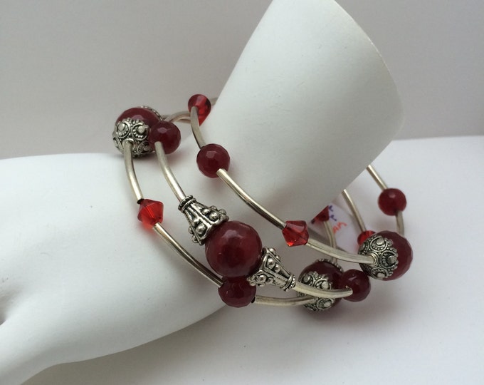 Red Jade Gemstone Bead Memory Wrap Bracelet; gifts for her, beaded bracelet, jade bracelet, layered bracelet, boho bracelet, Memory Wire