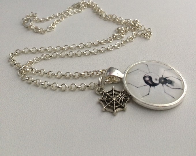 Spider Necklace, Yin Yang Spider Glass Dome Pendant, Spider jewelry, Charm necklace, gothic jewelry, Witch costume jewelry