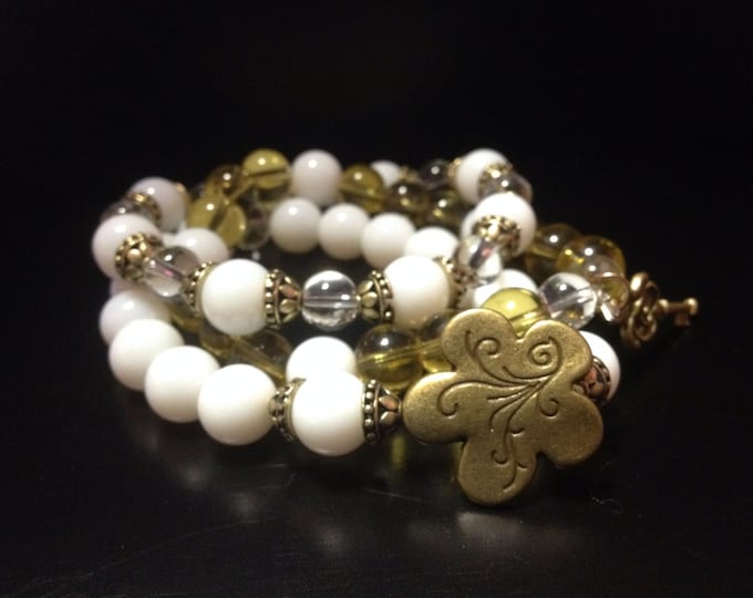 White & Yellow Glass Bead Charm Bracelet Set, Stack bracelets, boho bracelets