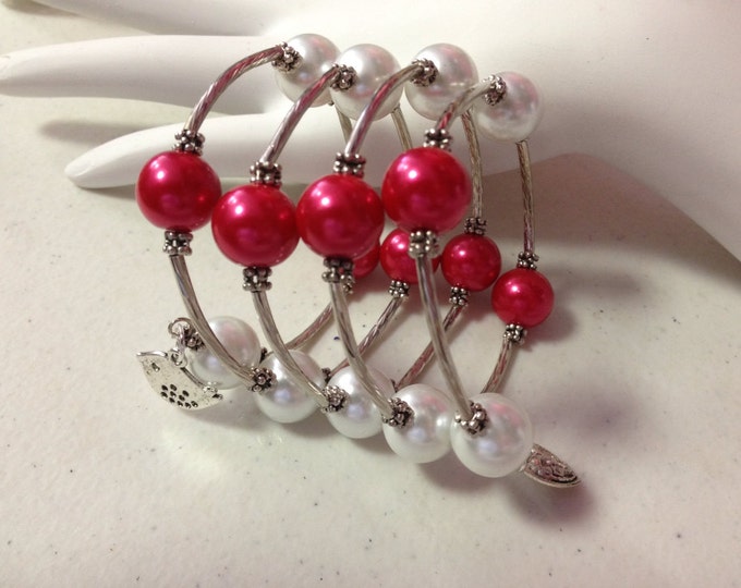 White & Dark Hot Pink Faux Pearl Beads Sparrow and Heart Charm Wrap Bracelet; Memory wire bracelet, Bridesmaid gifts, Gifts for her