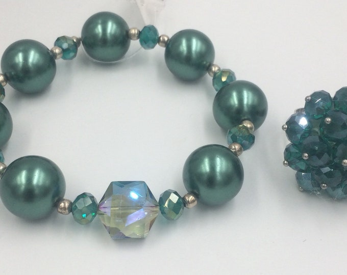 Green Bracelet and Ring Set, Green Glass Pearl & AB Crystal Bridal Bracelet. Christmas bracelet, holiday jewelry, Green Jewelry Set