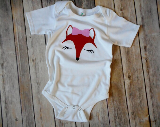 Girl Fox Shirt,  Fox Face Shirt, Girls Birthday Shirt, Girls Fox TShirt, Fox Birthday Shirt, Fox Face with Pink Bow Shirt, Woodland Theme