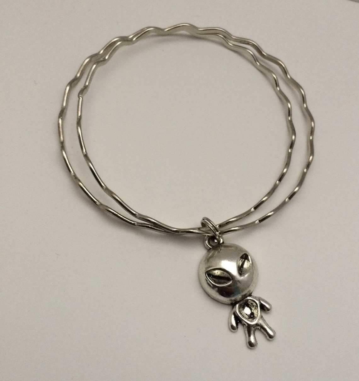 Alien Bracelet Alien Charm Bangle Sci Fi Jewelry Alien Etsy