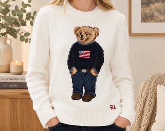 Suéter de tricô Polo Bear | Mistura de linho e algodão, estampa preppy com a bandeira americana
