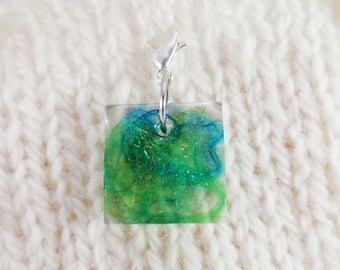 Green and Blue Captured Fiber and Resin Square Stitch Marker