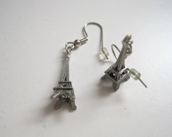 Vintage Eiffel Tower Paris World Expo Exposition MATTE Pewter Oxidized ANTIQUE SILVER Earrings