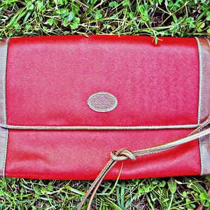 VTG- Classic, Vintage, 1980s, Lipstick Red, Printed logo, Crossbody handbag by Liz Claiborne, Shoulder Bag with Brown Leather Trim, 80s