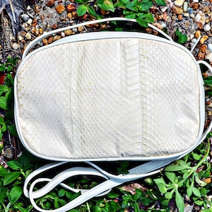 VTG- Beautiful, Vintage 1970s- Early 1980s, Off White, Crossbody, Genuine Snakeskin, Three Sectioned Handbag by Aspects, Snake skin