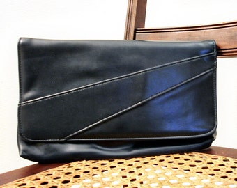 80s - Cute, minimalist, ultra dark navy clutch, envelope clutch with shoulder strap, 80s clutch with geometric design