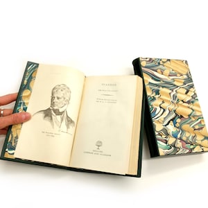 Ivanhoe, Sir Walter Scott - Classic Leather Binding, green leather, marbled paper, yellow, green, slipcase, bookbinding, vintage edition