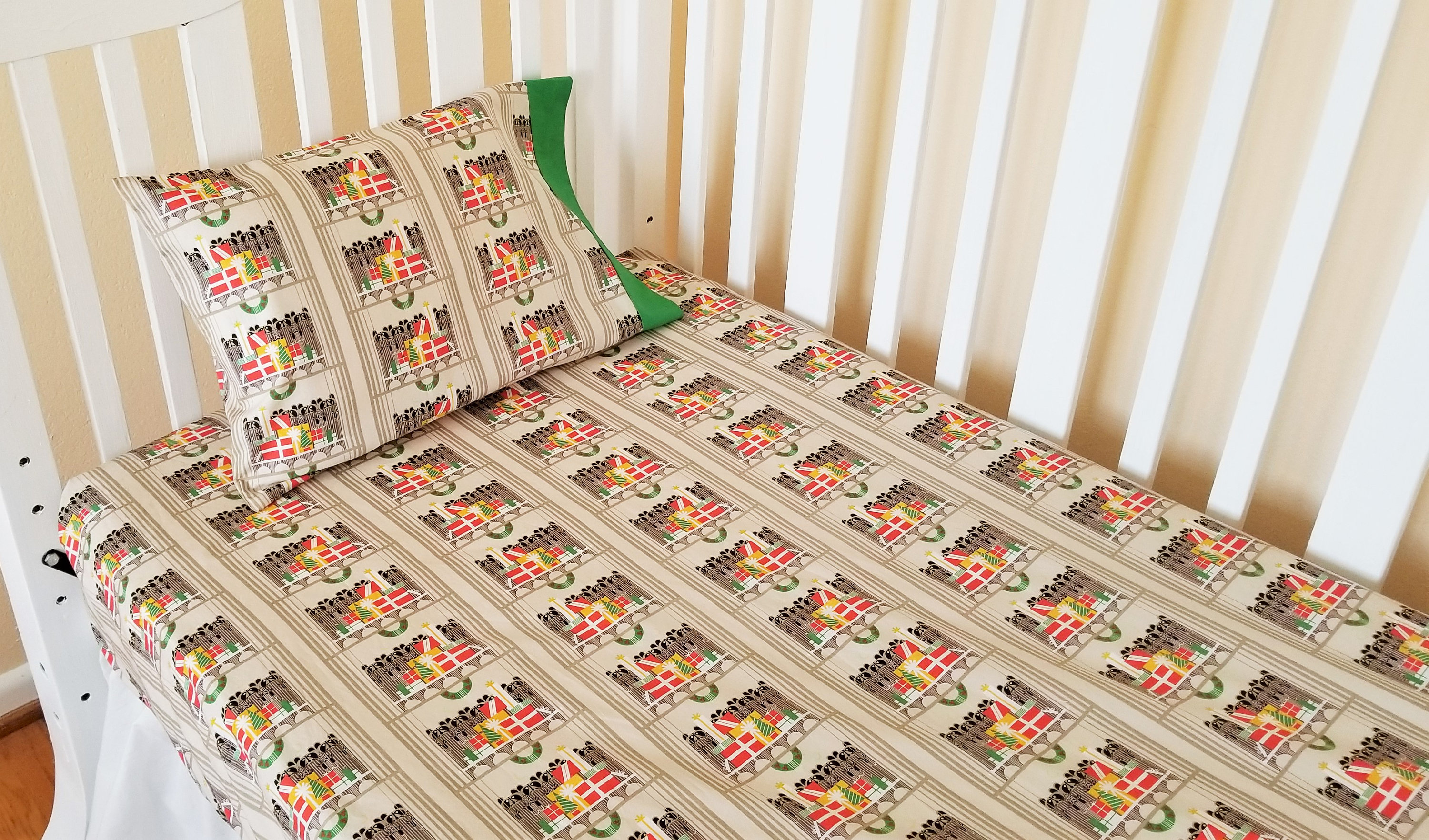 Holiday Crib Sheet Organic Cotton Vintage Holiday Charley Etsy.de
