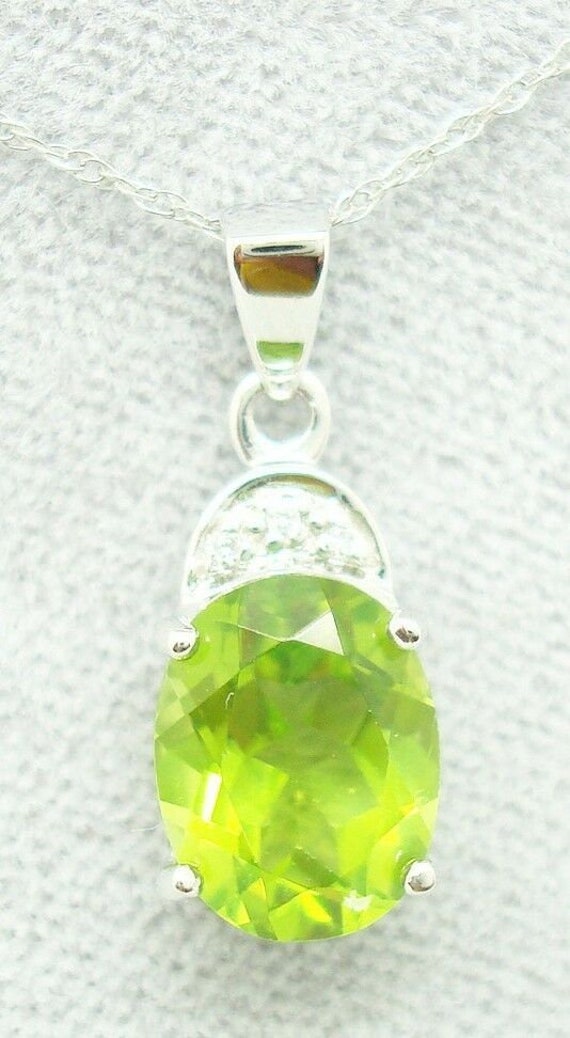 14k Gold Oval Genuine Natural Peridot Pendant With