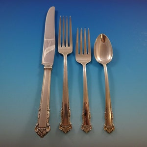 English Shell by Lunt Sterling Silver Flatware Service for 12 Set 68 ...