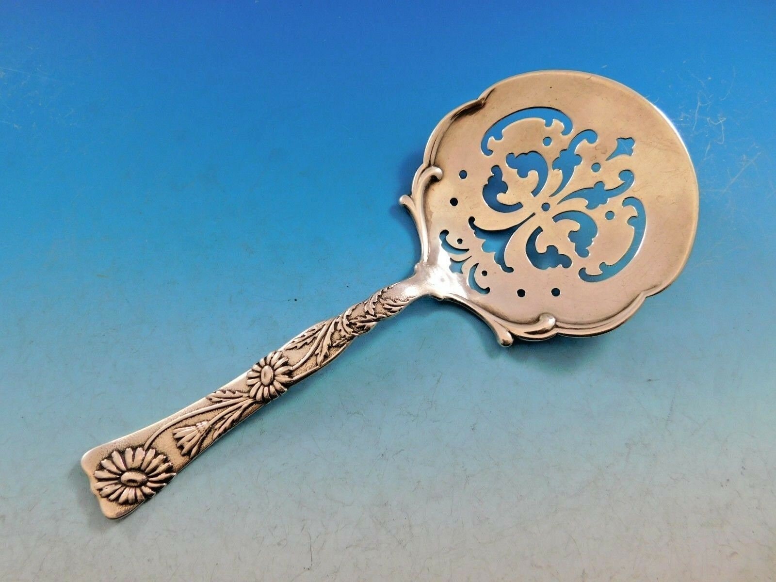 Vine by Tiffany and Co. Sterling Silver Tomato Server Daisies