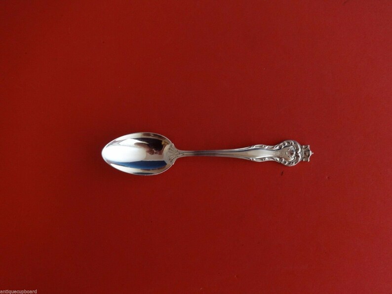 Queen by Mount Vernon Howard Sterling Silver Teaspoon 6