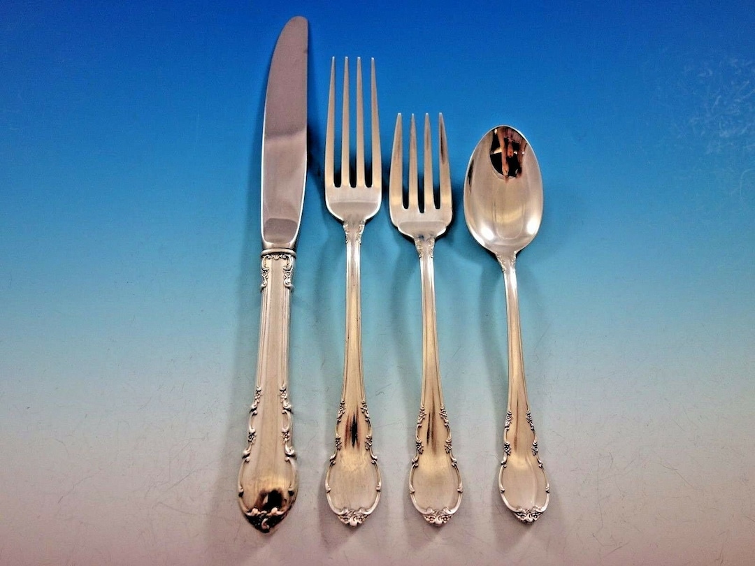 Modern Victorian by Lunt Sterling Silver Flatware Set Service 27