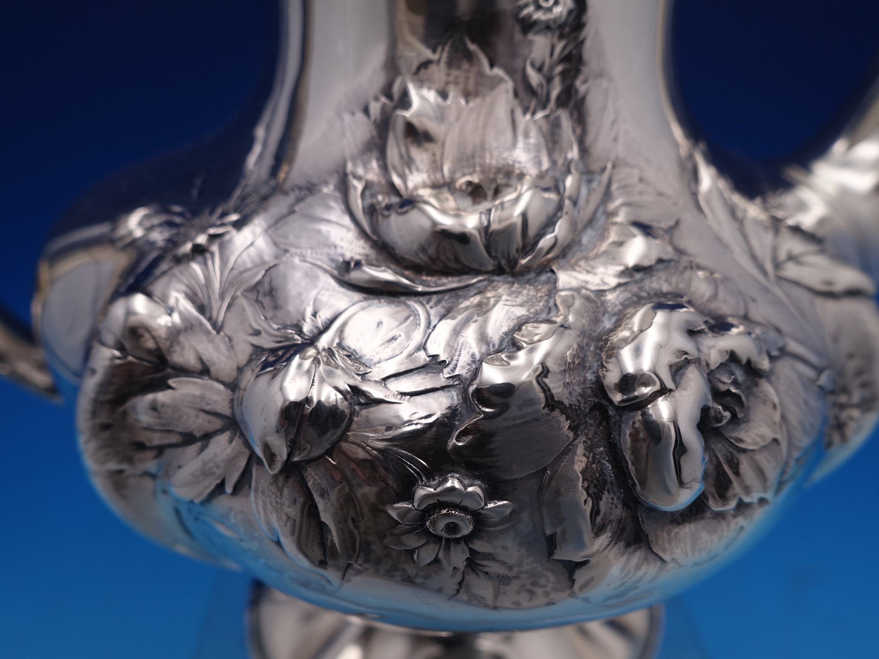 リード＆バートン】純銀 ティーストレーナー「Les Cinq Fleurs