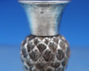 Pimentero inglés de plata de ley Sheffield de GW George Wish con forma de cardo (n.° 6652)