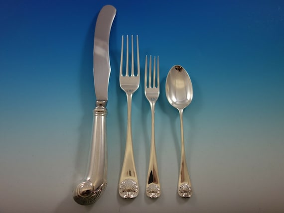 Williamsburg Shell by Stieff Sterling Silver Olive Spoon Pierced 5 3//4/" Custom