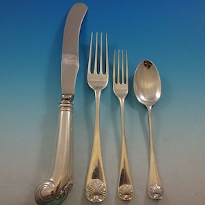 Williamsburg Shell by Stieff Sterling Silver Flatware Set Service 28 Pieces