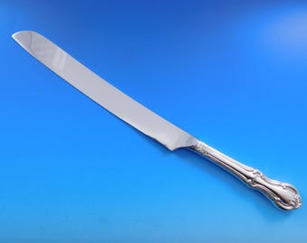 Cuchillo para tarta de bodas Joan of Arc de International Sterling Silver HHWS Custom, 12 5/8"