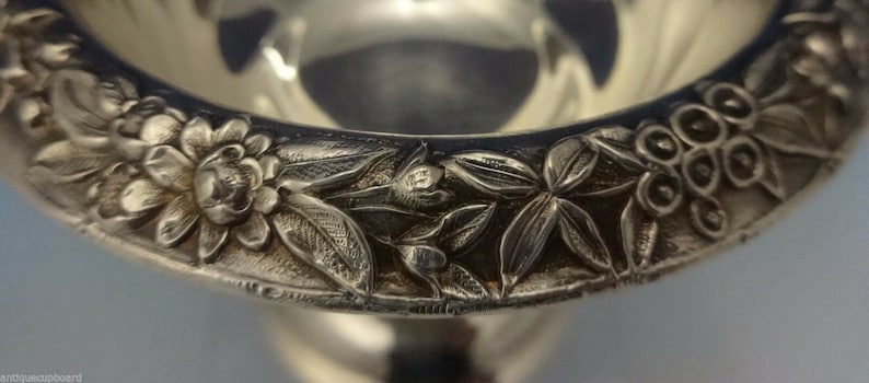 #0532 Repousse By Kirk Sterling Silver Sherbet Dish Wplain Base 3 14 #403