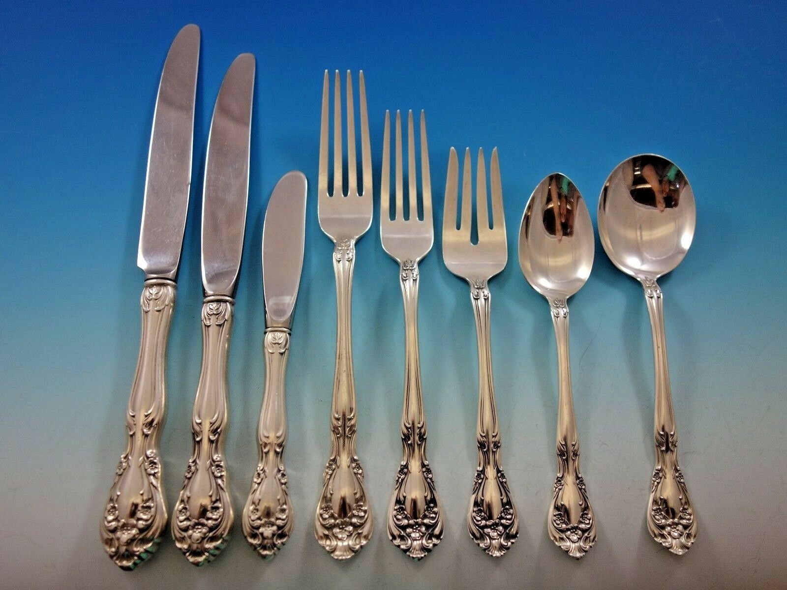 ビンテージ　ALVIN STERLINGフォーク　Chateau Rose 純銀 Chateau Rose by Alvin Sterling Silver Flatware Set for 8 Dinner