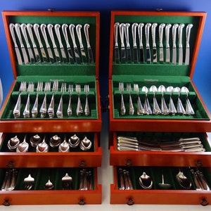 Queen Ann Williamsburg by Stieff Sterling Silver Flatware Set 48 Service 296 Pcs
