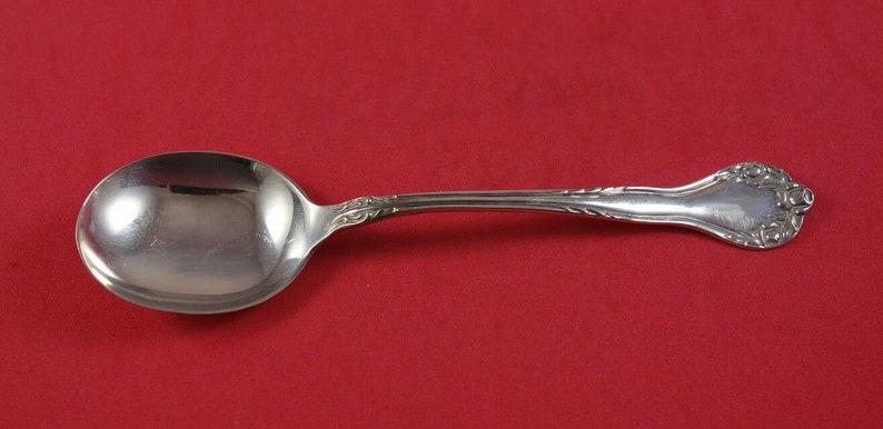 Tudor by Lunt Sterling Silver Gumbo Soup Spoon 7