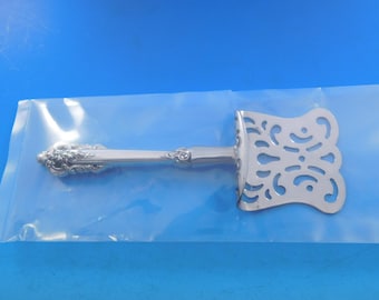 Grande Baroque by Wallace Sterling Silver Petit Four Server 6&quot; HHWS  Custom Made