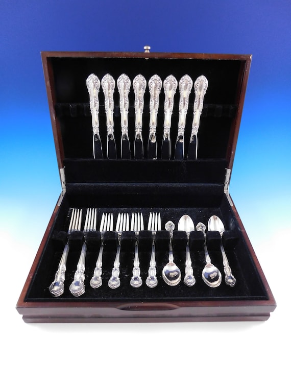 Wallace American Tradition flatware set in chest lagoagrio.gob.ec