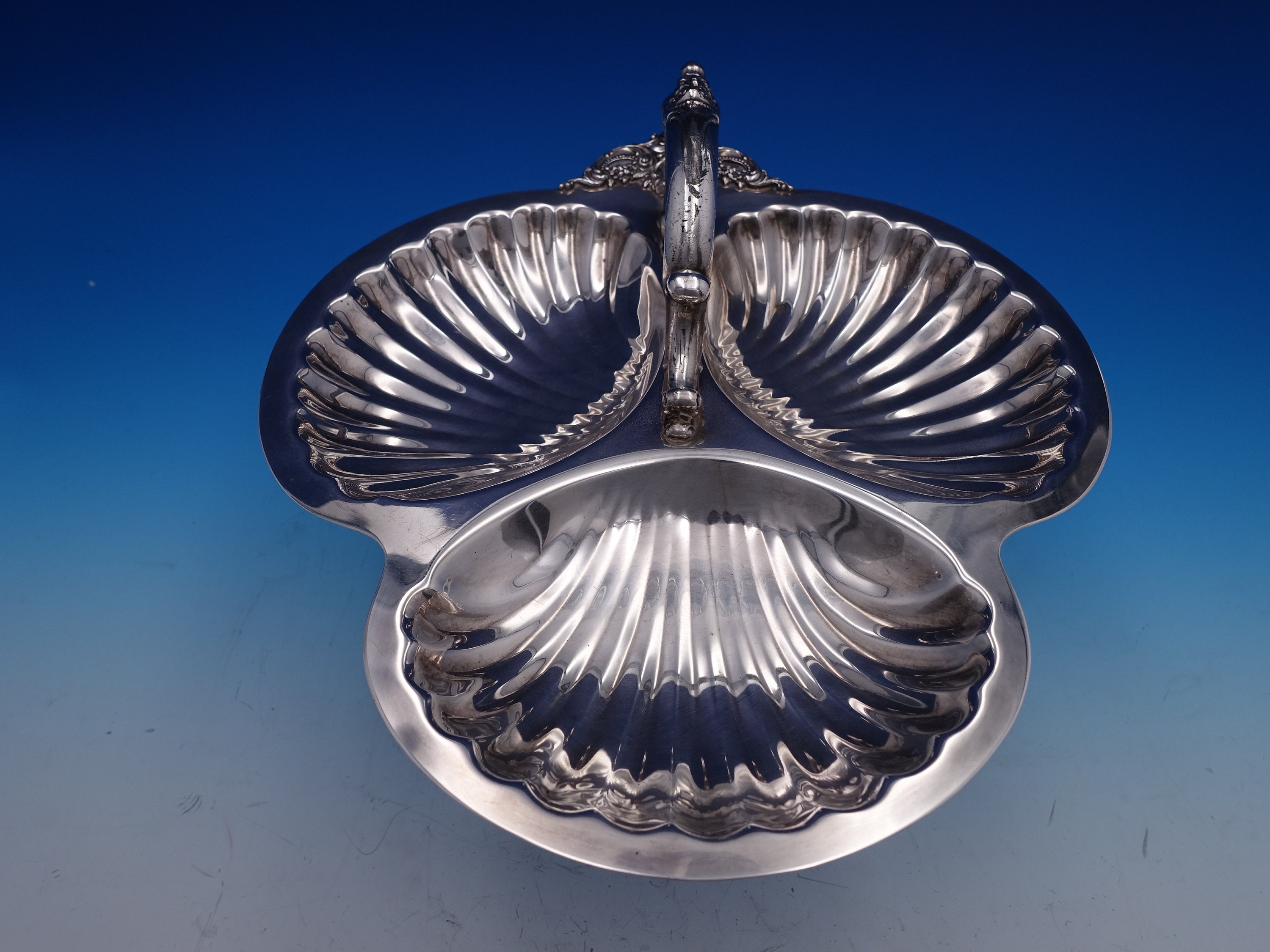 Grande Baroque by Wallace Silverplate Candy Dish 3-shell 11 1/2