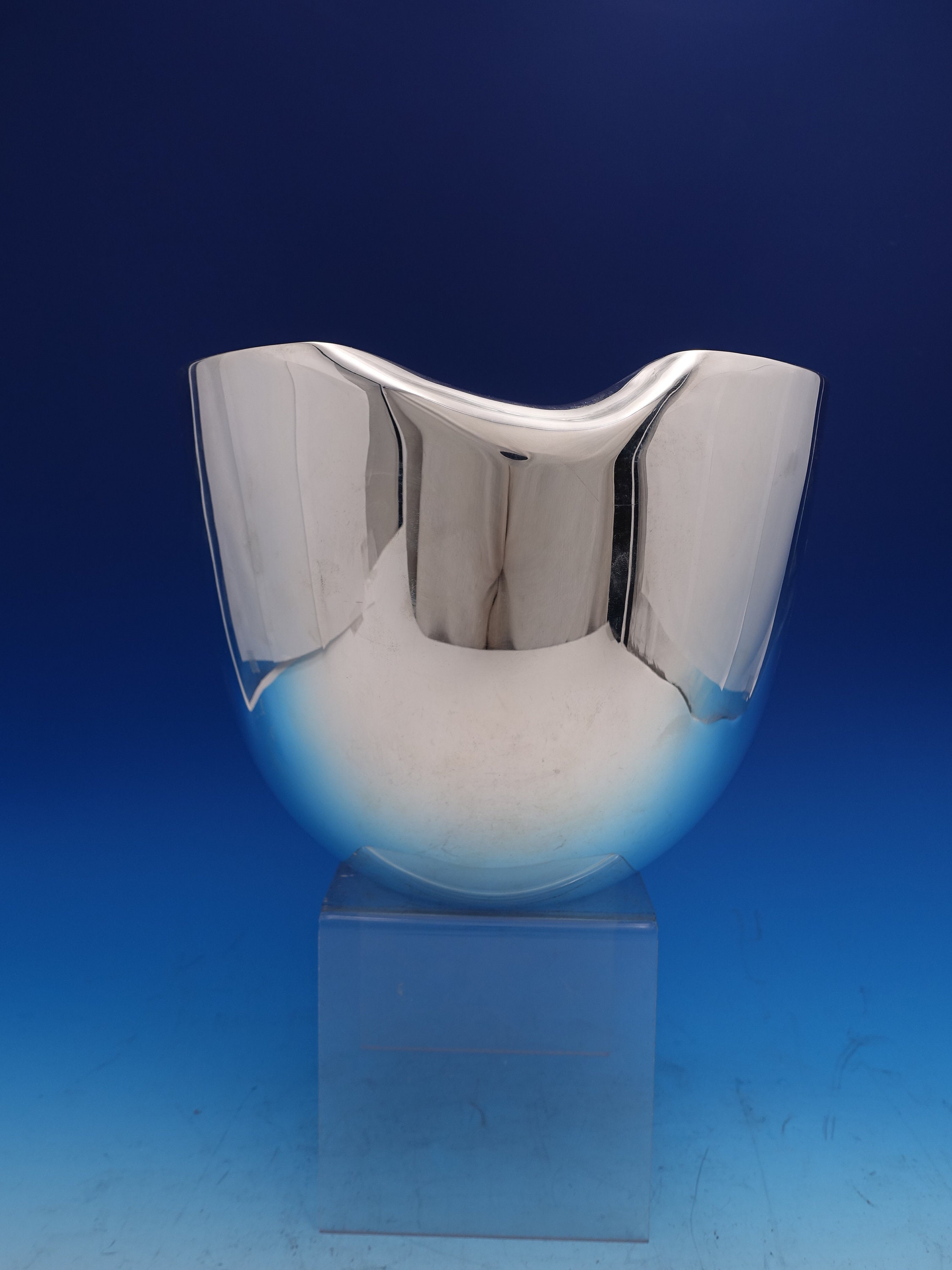 Elsa Peretti by Tiffany and Co Sterling Silver Ice Bucket