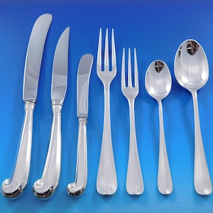 Queen Anne Williamsburg by Stieff Sterling Silver Flatware Set 8 Service 56 pcs
