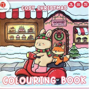 Könnte beinhalten: Ein DecoTime Cosy Christmas Malbuch mit einem gezeichneten Hasen und Fuchs auf einem roten Roller vor einer Bäckerei. Das Cover zeigt den Text COSY CHRISTMAS und COLOURING BOOK sowie Angaben zu 48 Blatt, 22x22 cm und 140 g/m2.