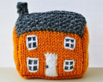 Cotswold Cottage Knitting Pattern, House Knitting Pattern, English Countryside, English Cottage, Toy Knitting Pattern, Toy Making Pattern