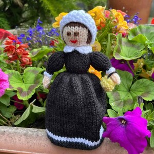WWI Nurse & Florence Nightingale Doll Knitting Pattern: Knitted Toys (Digital Download) image 20