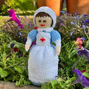 WWI Nurse & Florence Nightingale Doll Knitting Pattern: Knitted Toys (Digital Download) image 4